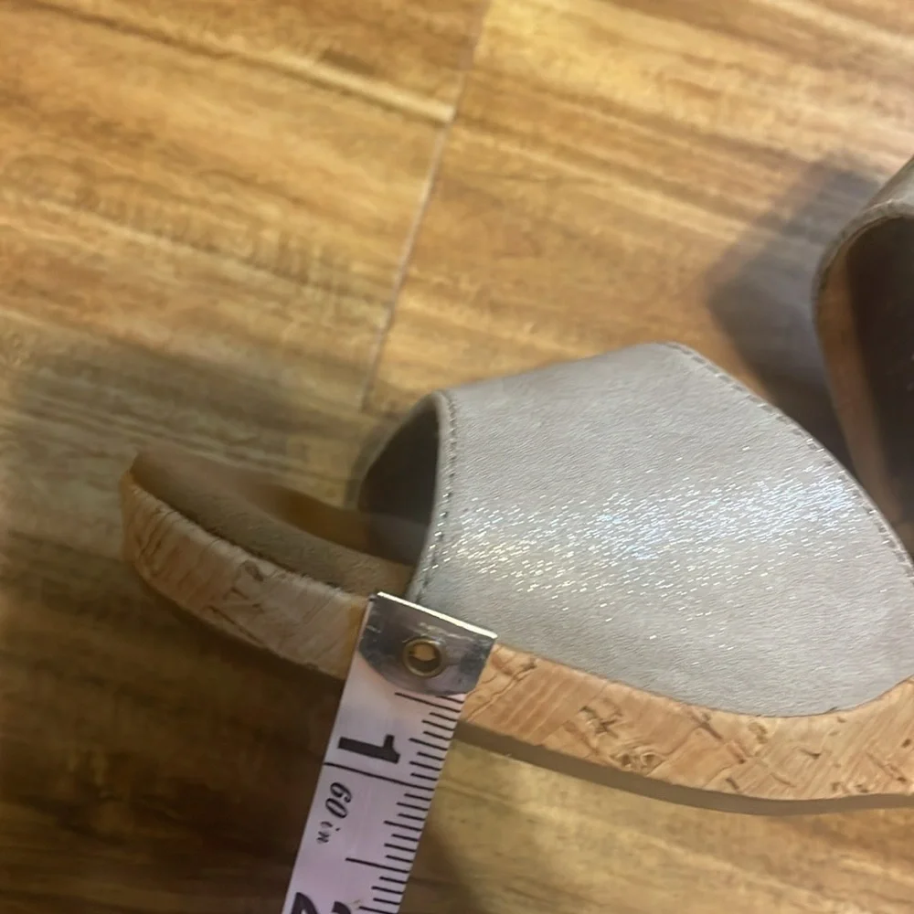 Rockport women’s sandals 11 wedge heel silver grey sparkle comfort stretch 3”